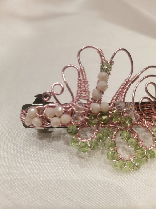 Pasador en alambre rosa y cristal