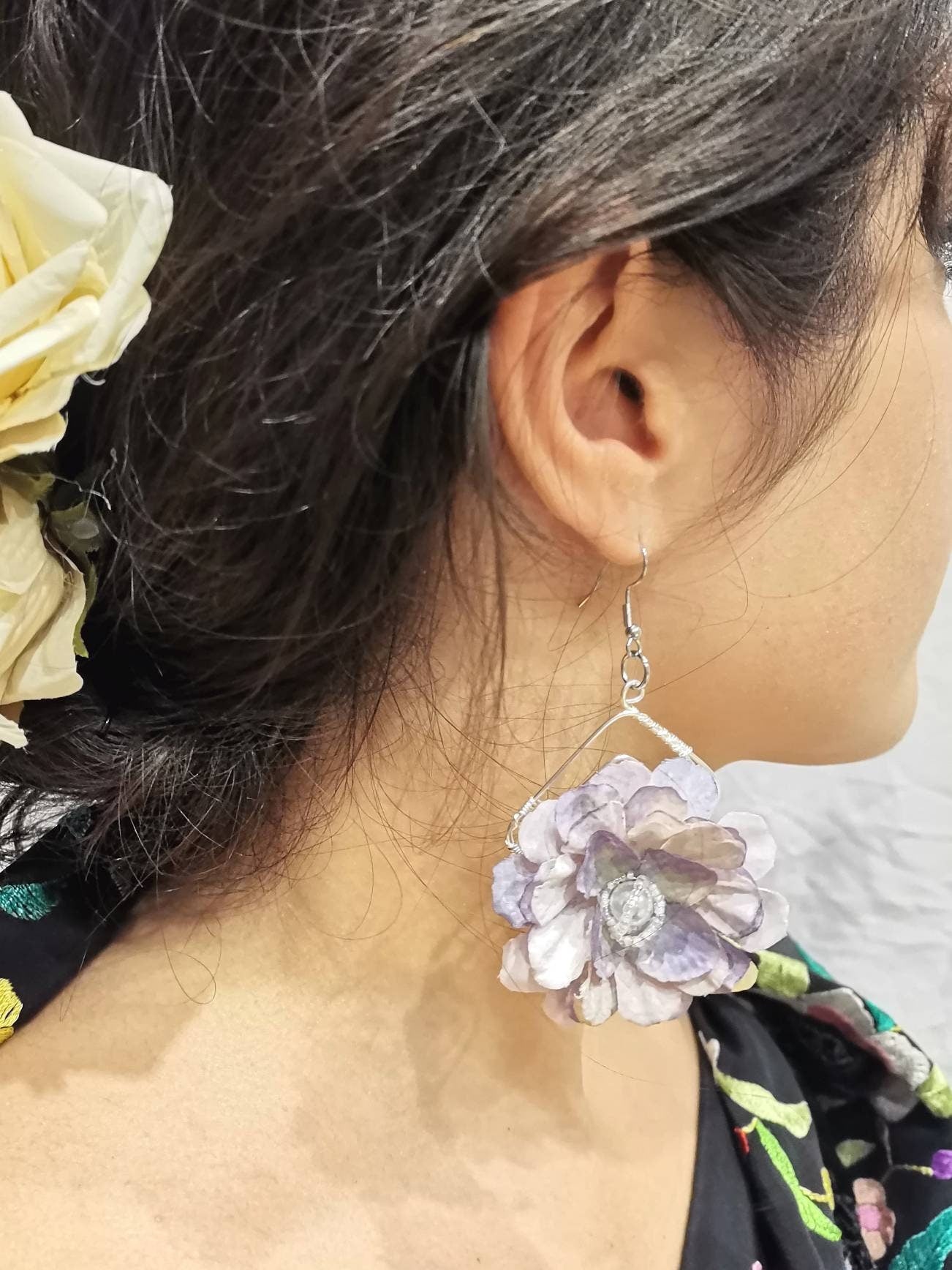 Pendientes Flor Malva – Artesanales