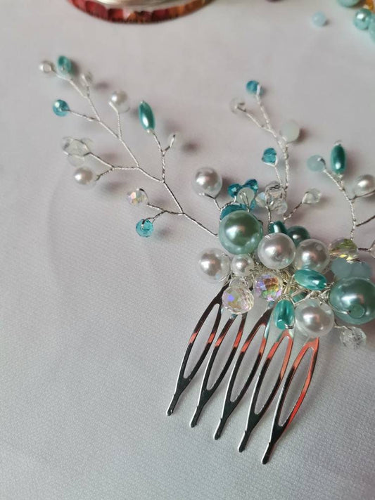 Peineta en turquesa y cristal