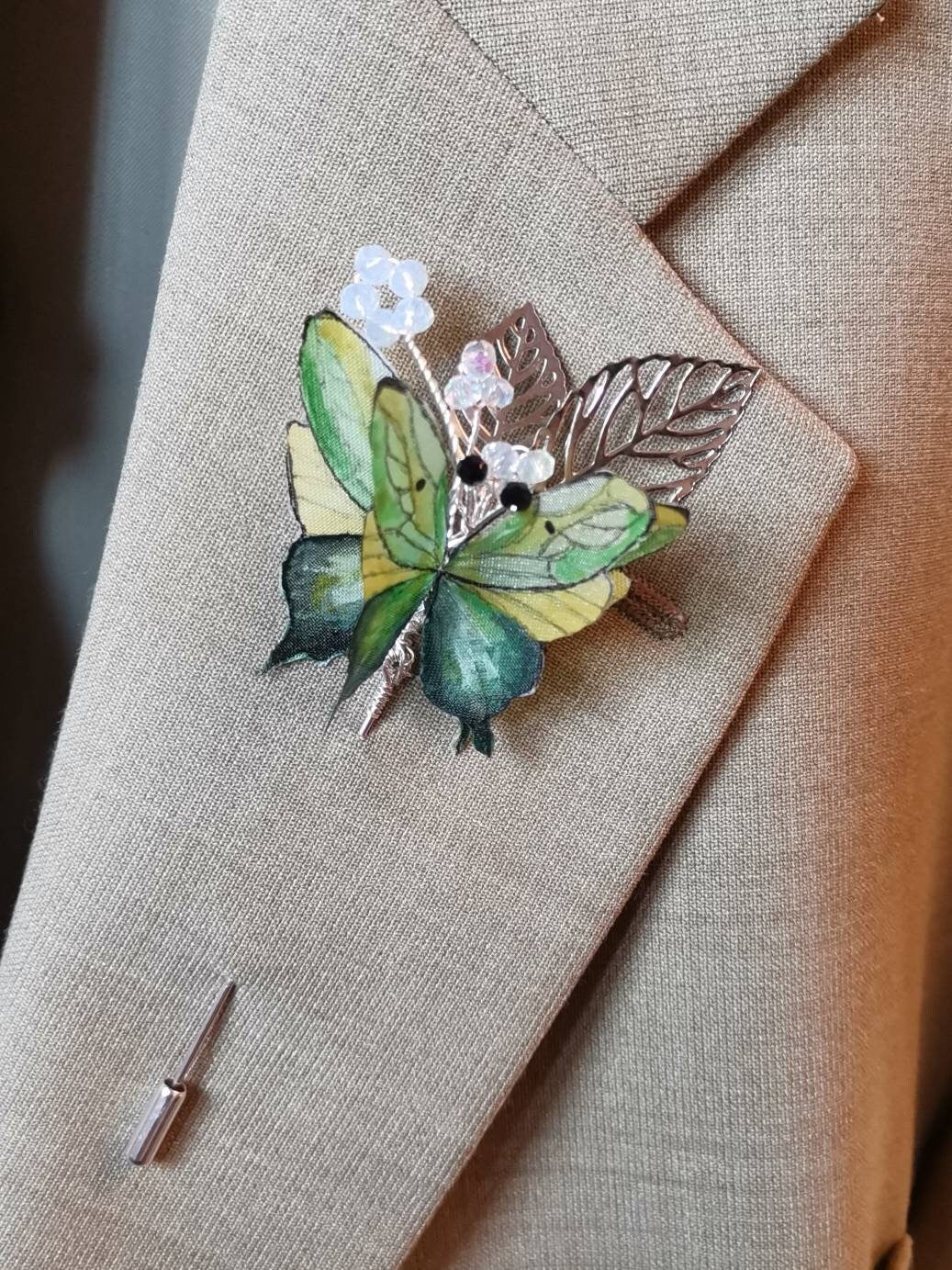 Pareja de alfileres de mariposa 3D para novio y padrino