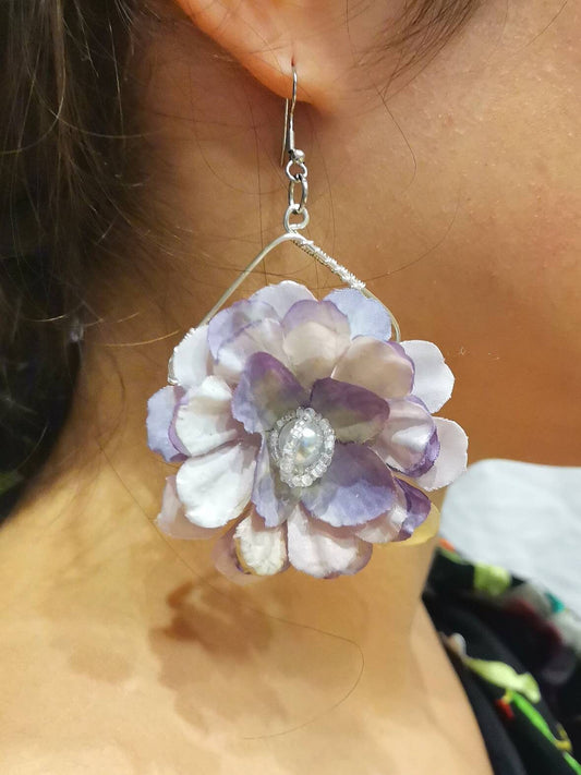Pendientes Flor Malva – Artesanales
