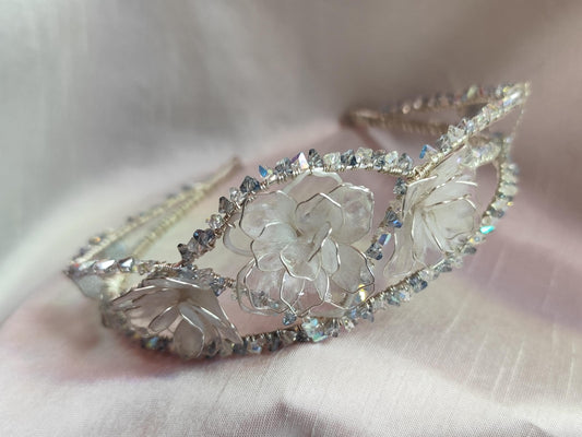 Corona de cristal y resina para novia