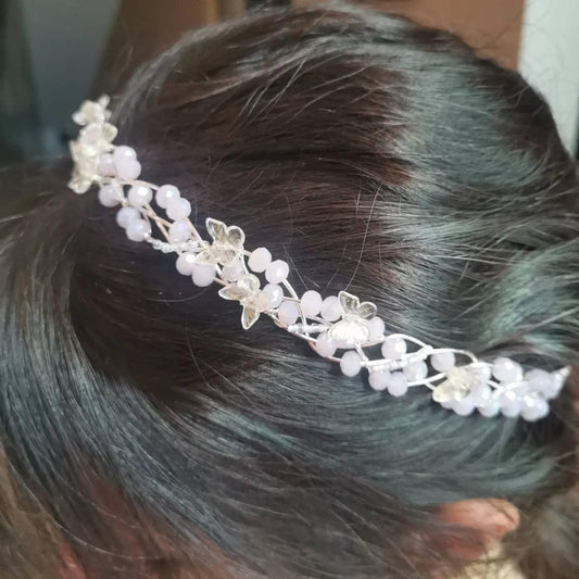 Diadema de alambre plateado trenzado